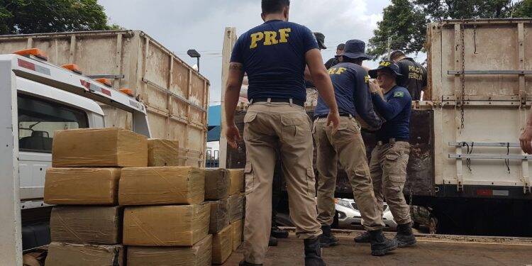 PRF apreende 7,2 toneladas de maconha em Alto Paraíso