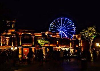 Marco das Três Fronteiras recebe a  maior roda-gigante itinerante do Brasil