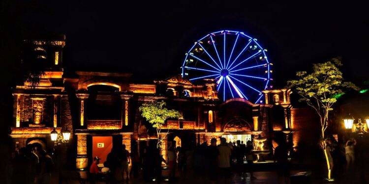 Marco das Três Fronteiras recebe a  maior roda-gigante itinerante do Brasil