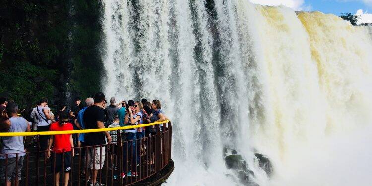 Mais de 1,7 milhão de pessoas visitaram o Parque Nacional do Iguaçu em 2017