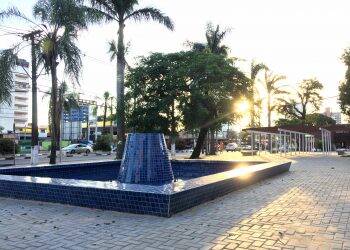 Projeto de revitalização da Praça do Mitre não previu iluminação