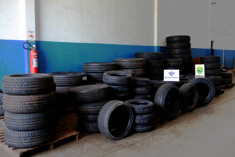 Receita Federal localiza depósito clandestino de Pneus