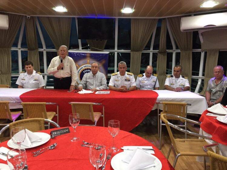 Equipe do Contraponto participa de solenidade dos Amigos da Marinha