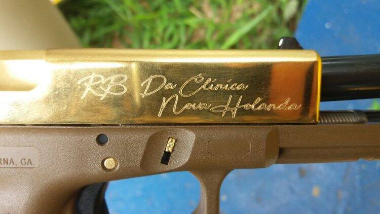 Arsenal de guerra apreendido pela PRF no Rio de Janeiro saiu de Foz