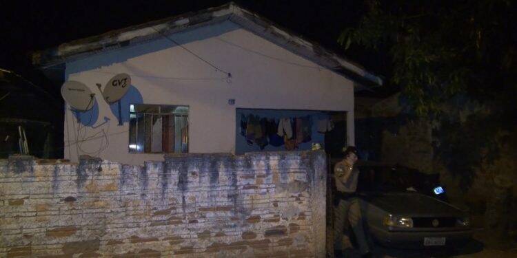 Casal é morto à tiros dentro de casa em Foz do Iguaçu