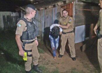 Mulher mata namorado de 68 anos a facadas