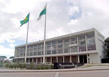 Governo do estado emite nota sobre operação da PF no Palácio Iguaçu