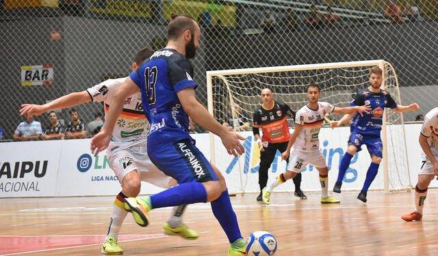 Foz Cataratas Futsal estreia bem na Liga Nacional
