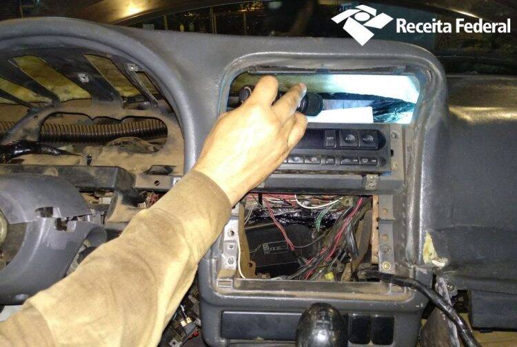 Receita Federal apreende carnes e eletrônicos na Ponte da Amizade