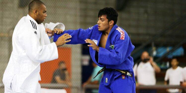 Atleta da Judofoz é Campeão Brasileiro Escolar de Judô