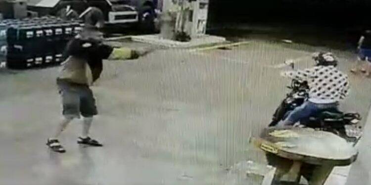 Policial aposentado é morto durante assalto à posto de combustível