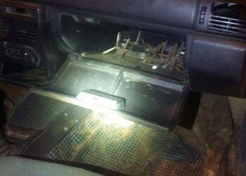 Carro com contrabando e miguelitos é apreendido na região da Ponte da Amizade