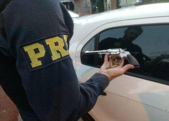 PRF prende envolvidos em assalto à vereadora