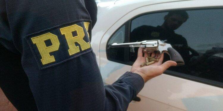 PRF prende envolvidos em assalto à vereadora