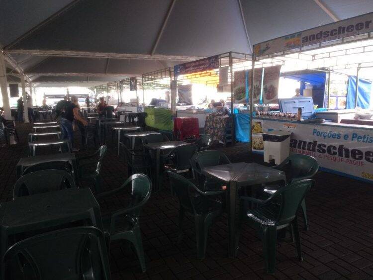 Começa a 14° Feira do Peixe Vivo