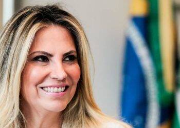 Golpistas clonam celular da vice-governadora e pedem dinheiro para contatos