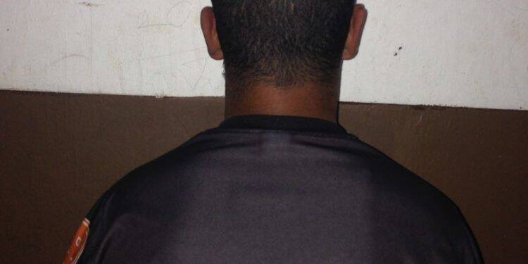 GDE prende suspeito com colete balístico e apreende veículo com placa clonada