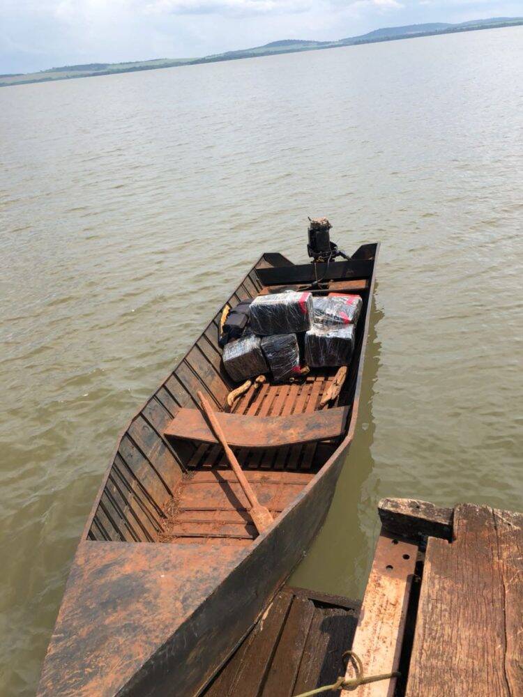 Polícia Federal apreende mais de 250 kg de maconha no Lago de Itaipu