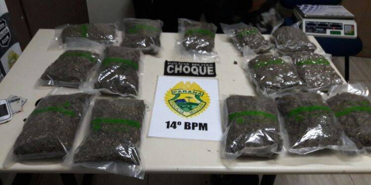 Mulher é presa com maconha de alta qualidade