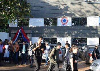 Mais de 70% dos estudantes brasileiros em Cidade do Leste estão ilegais