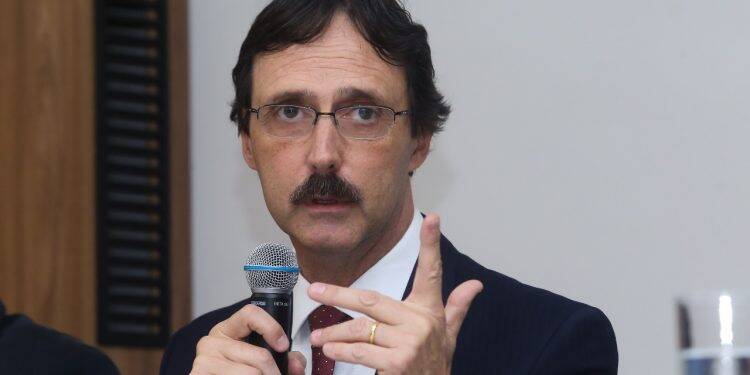 Novo diretor-geral brasileiro da Itaipu anuncia ampliação de investimentos