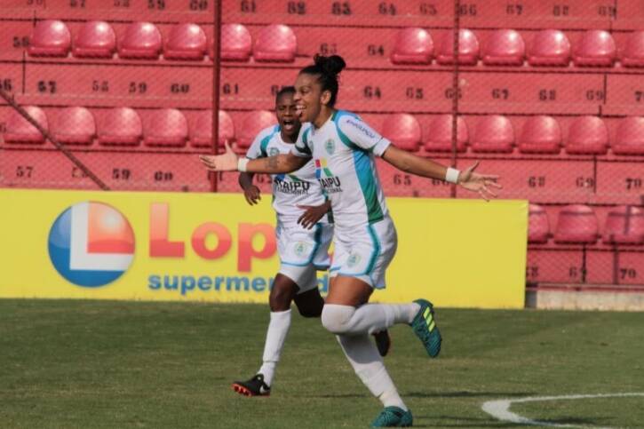 Foz/Coxa larga com vitória no brasileiro feminino