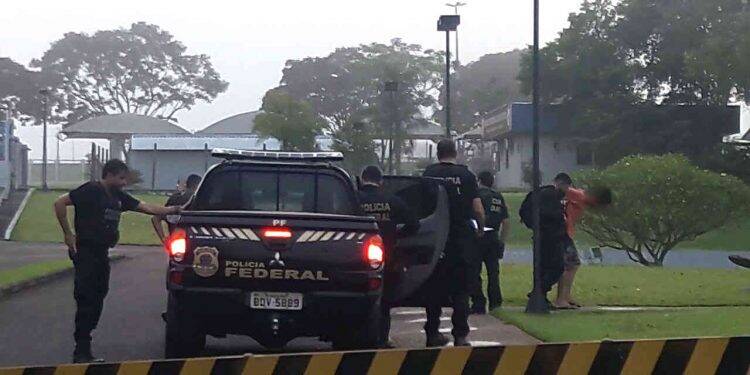 Polícia Federal cumpre mandados em Foz do Iguaçu e mais seis cidades