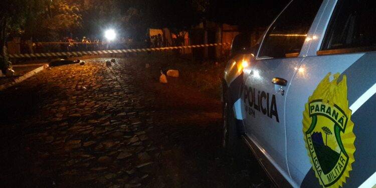 Atirador mata rapaz e fere adolescente no Cidade Nova