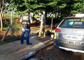 Homem é morto à tiros e queimado