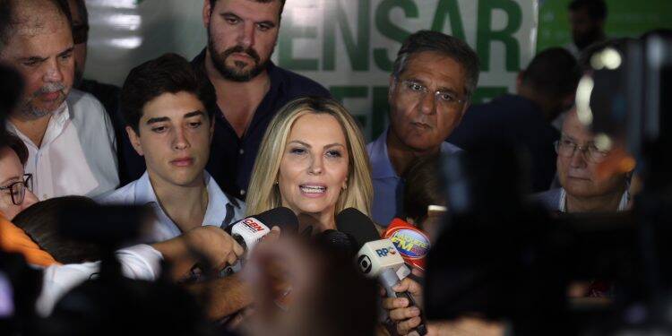 Cida quer reforçar a presença do governo no interior