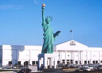 Dono da Havan pensa em abrir loja de rua em Foz do Iguaçu