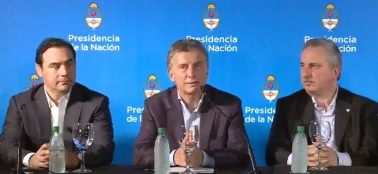 Macri pede que setor de migração agilize entrada de turistas brasileiros na Argentina