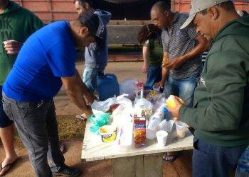 Caminhoneiros continuam greve e não há mais combustível em Foz do Iguaçu