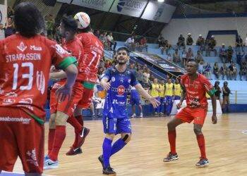 Foz Cataratas Futsal perde em casa