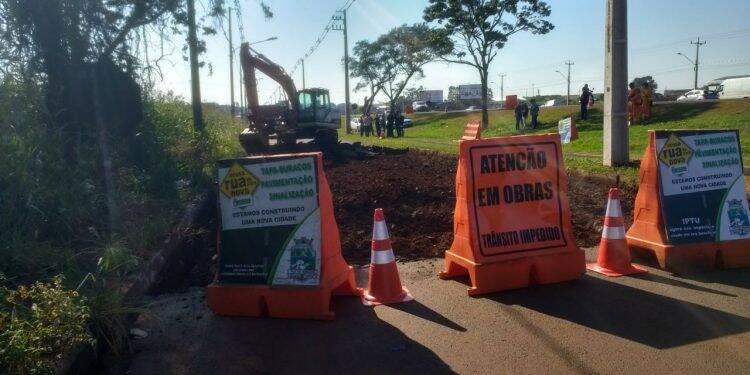 Prefeitura retoma obra da Avenida Olímpio Rafagnin, parada pela Pecúlio