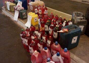 Aproximadamente 900 litros de combustível são apreendidos na Ponte Internacional da Amizade