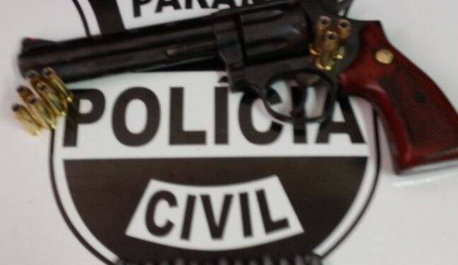 Homem é preso em flagrante com arma de fogo