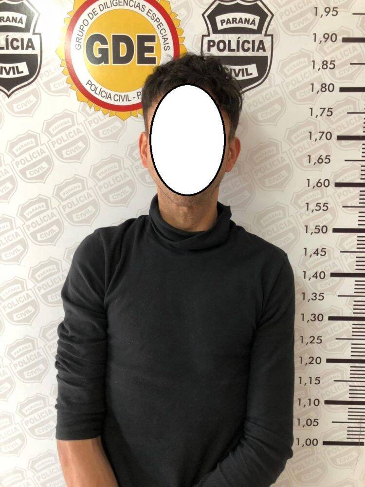 Homem é preso em flagrante com arma de fogo