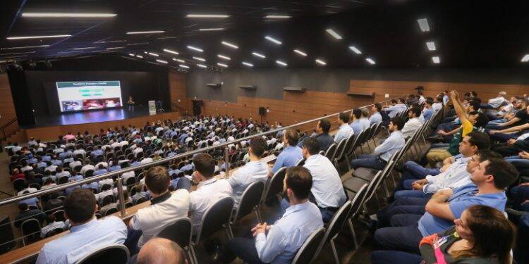 Itaipu abre as comemorações de 44 anos com programação variada
