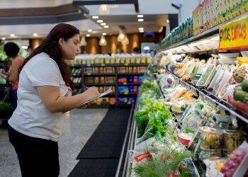 Produtos da cesta básica aumentam até 175% durante a greve em Foz do Iguaçu