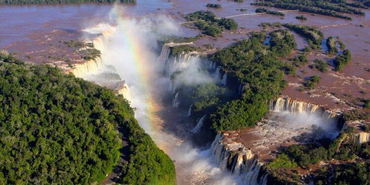 Foz do Iguaçu é o terceiro destino mais procurado do Brasil, aponta Hotel Urbano