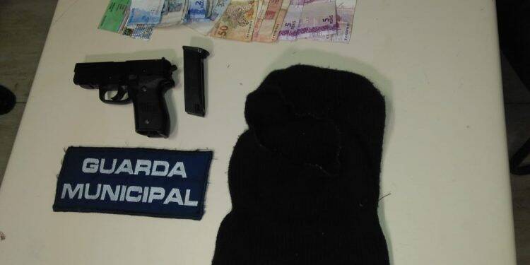 Dupla de assaltantes é presa pela Guarda Municipal