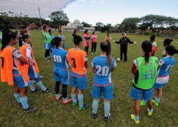 Ivan Alves assume o time feminino de Foz