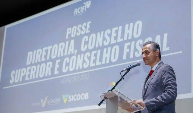 Faisal Mahmoud Ismail toma posse como presidente da Acifi