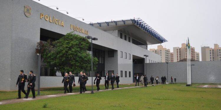 Comandante-geral da Polícia Nacional do Paraguai visita Polícia Federal em Foz do Iguaçu