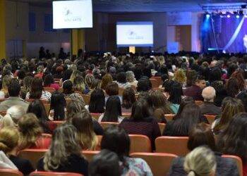 Alunos da rede municipal voltam as aulas