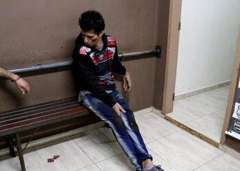 Paraguaio tenta furtar moto e apanha de moradores