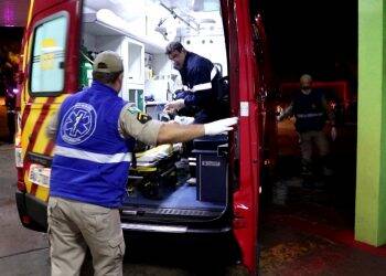Assaltante fica ferido em confronto com a polícia