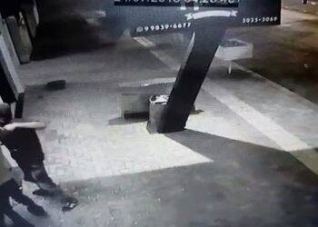 Barbearia da Vila A é arrombada por criminosos pela quarta vez