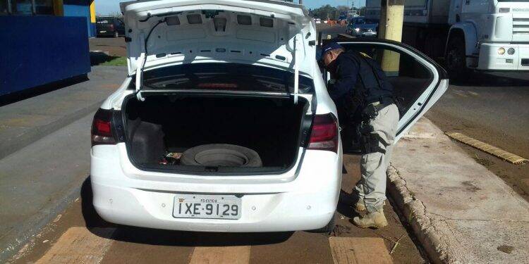 PRF recupera carro roubado com auxílio do SINAL